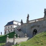 KUKS 053